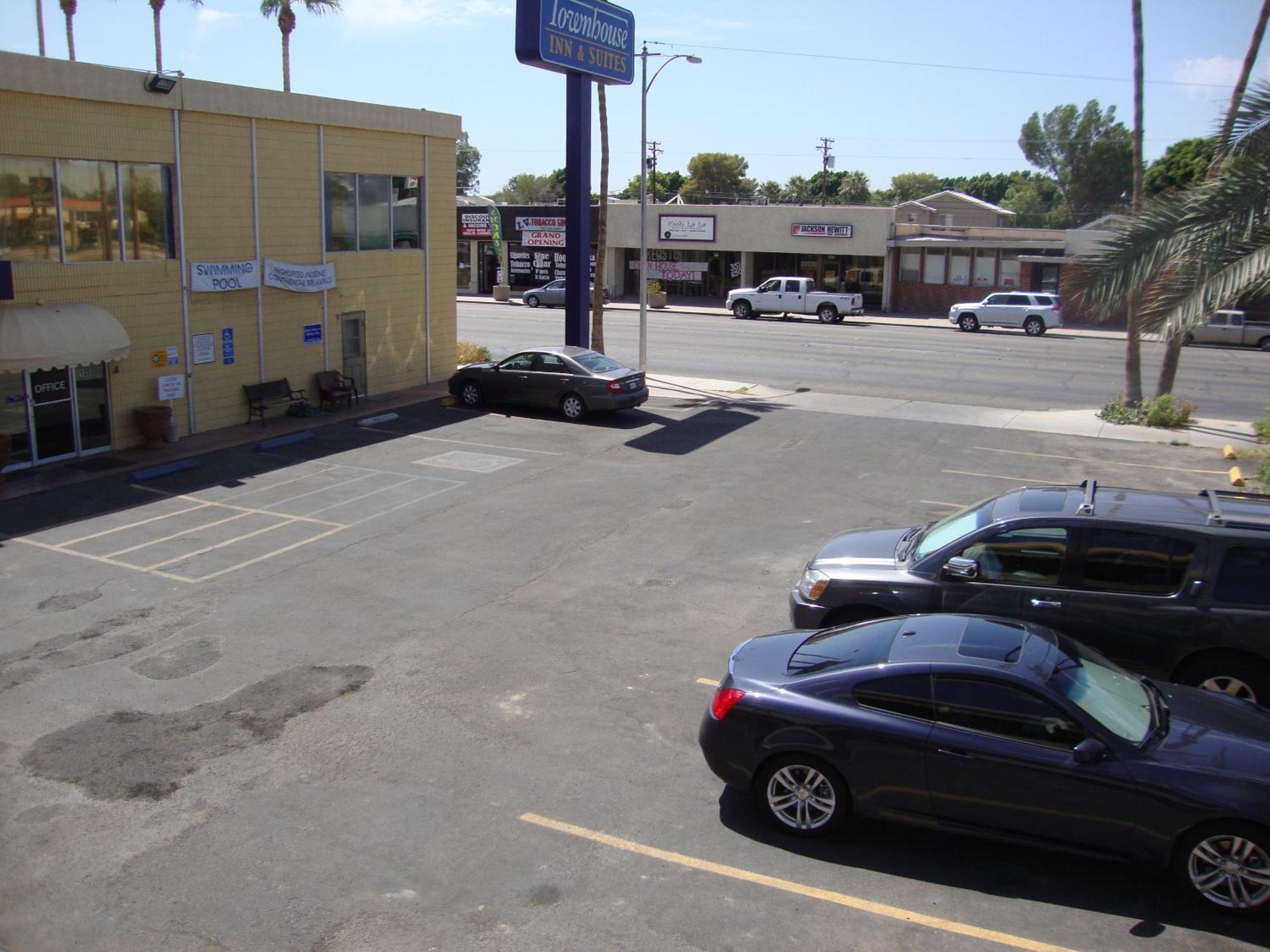 Townhouse Inn And Suites Brawley Exterior foto