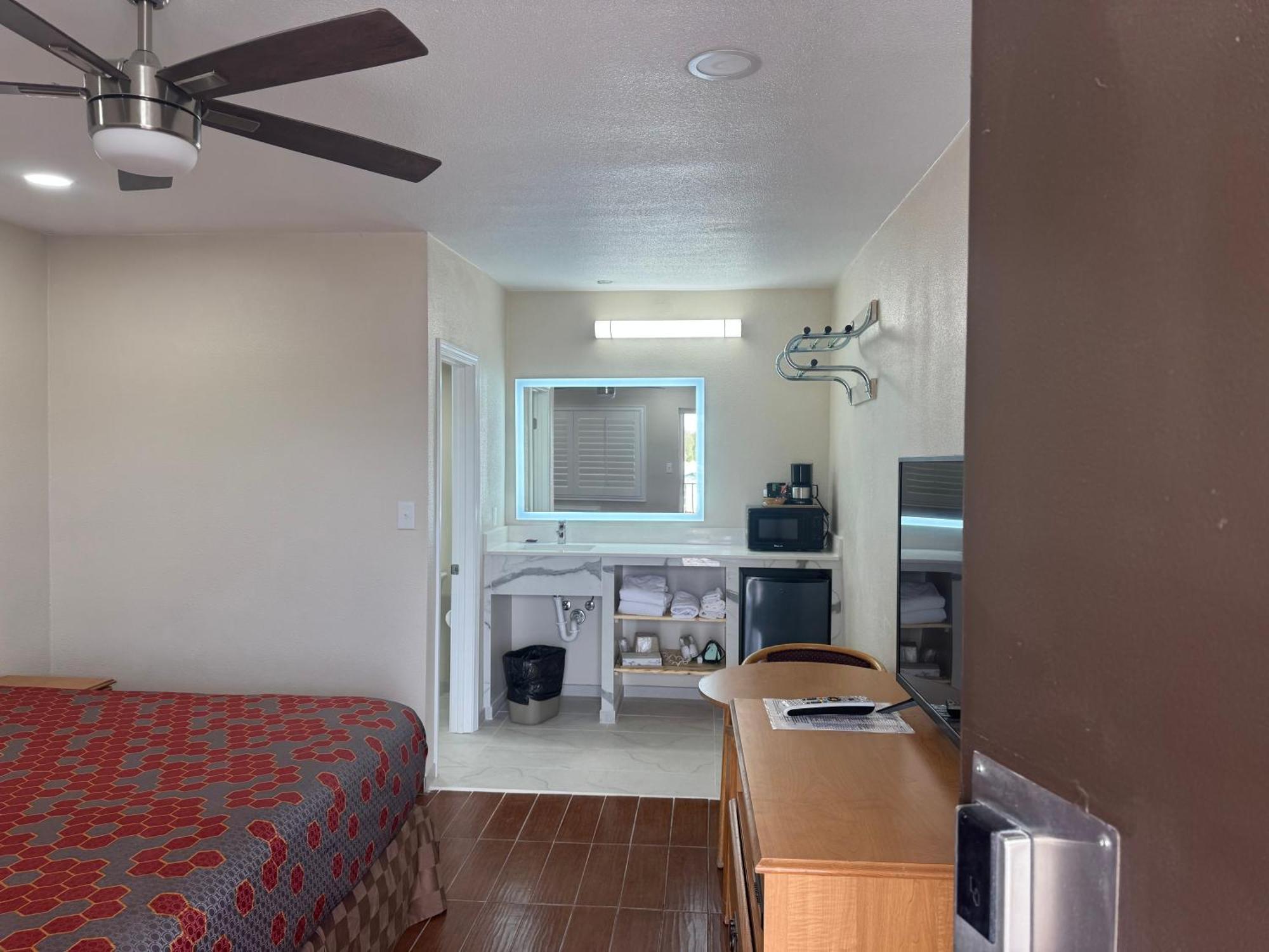 Townhouse Inn And Suites Brawley Exterior foto