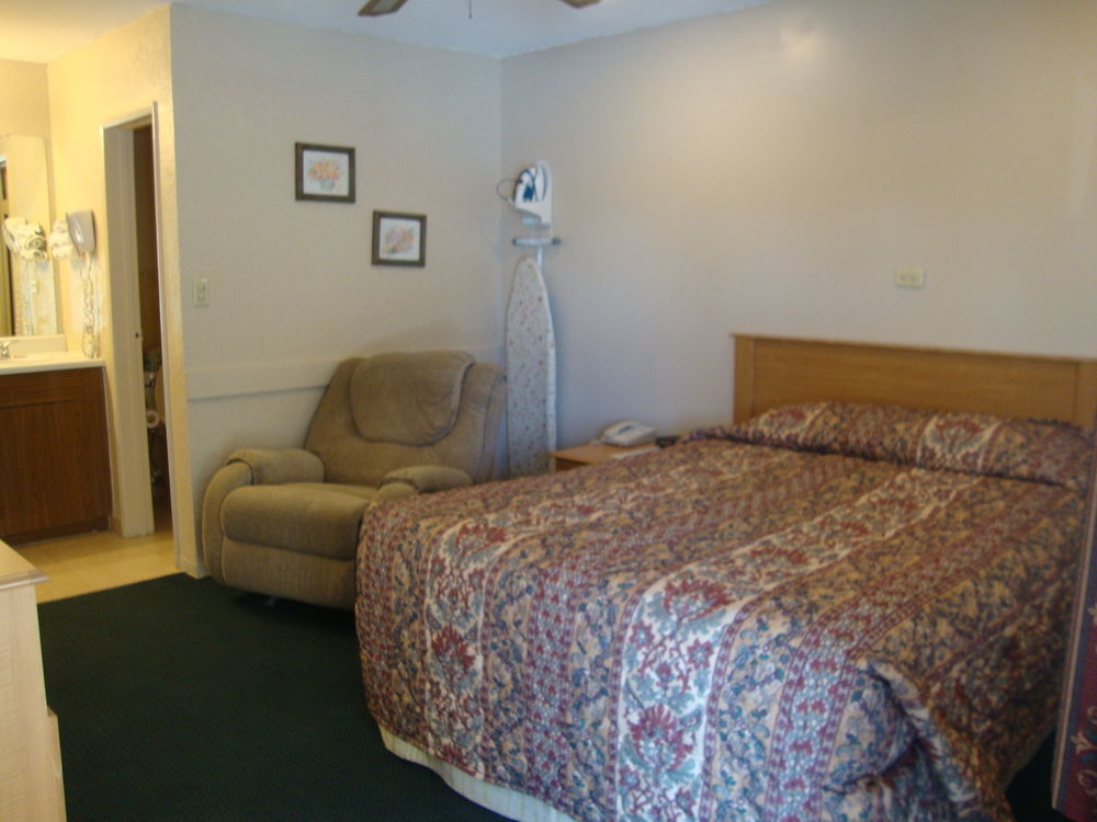 Townhouse Inn And Suites Brawley Exterior foto
