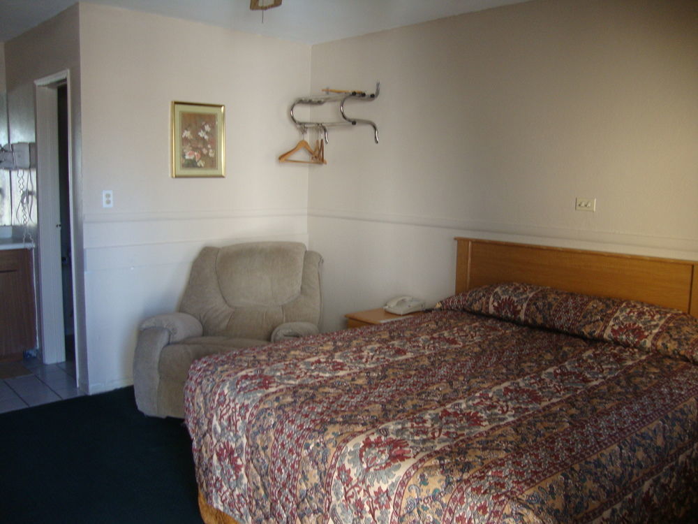 Townhouse Inn And Suites Brawley Exterior foto